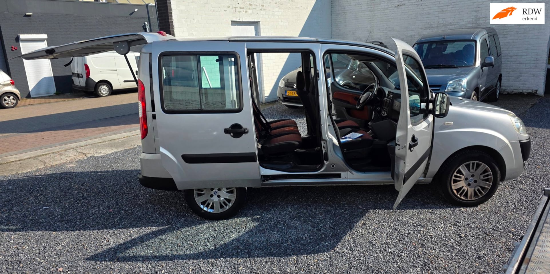 Fiat Doblò - 1.4 Family 7personen 2x zijdeur Airco - AutoWereld.nl