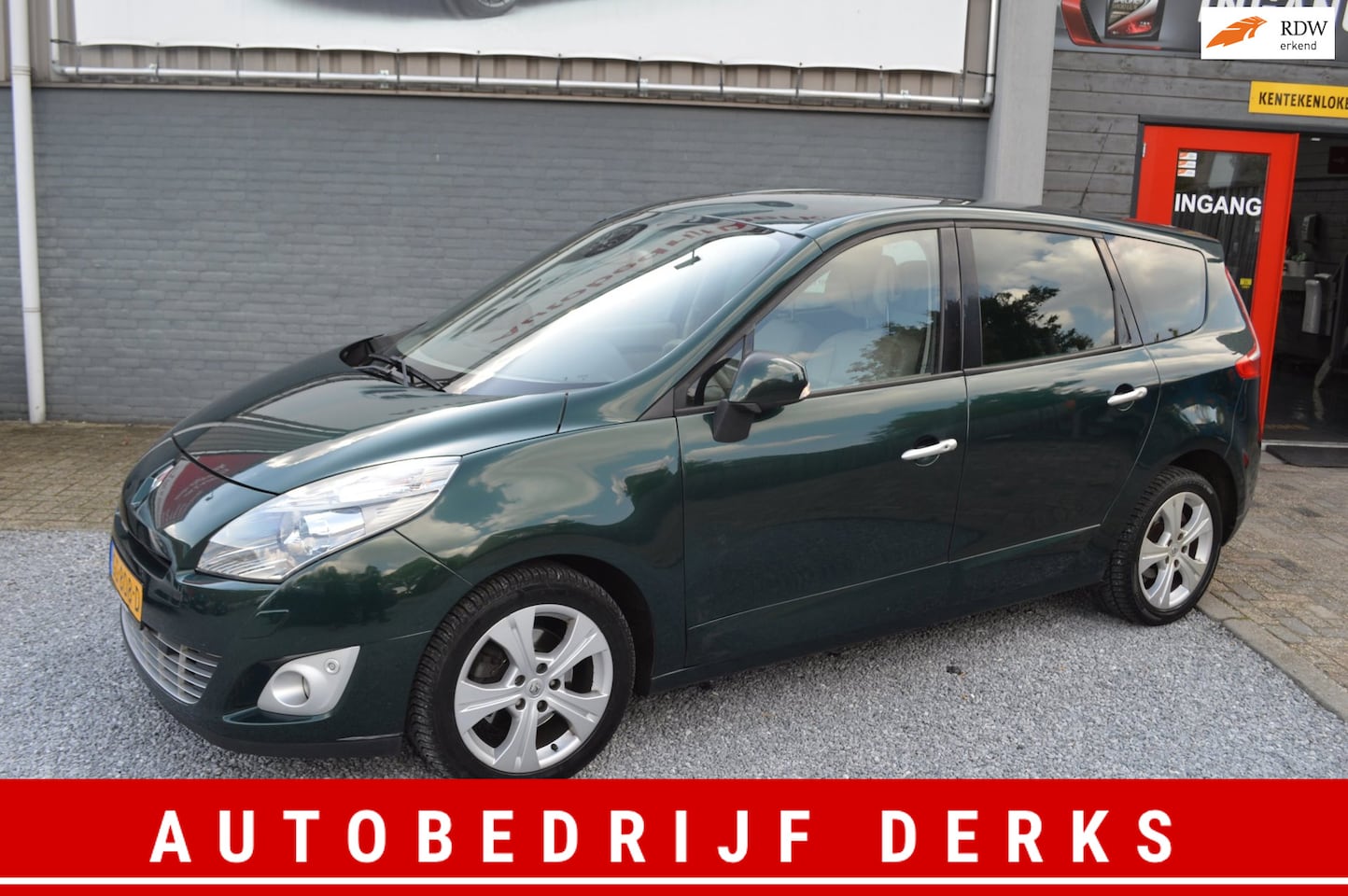 Renault Grand Scénic - 2.0 Bose Automaat Airco Leer Navi Bj 2010 - AutoWereld.nl