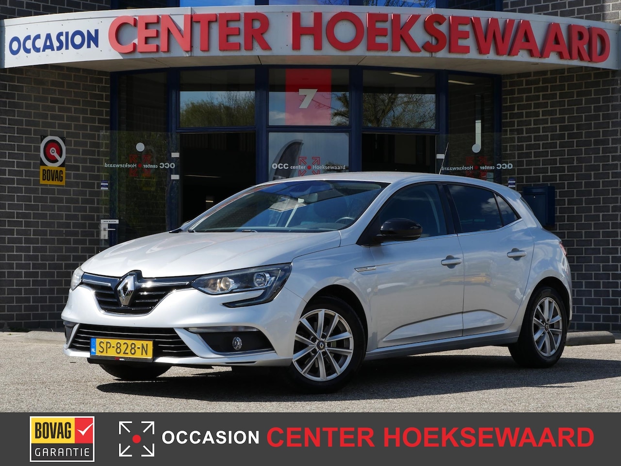 Renault Mégane - 1.2 Energy TCe 100pk Limited | Carplay | Privacy | Cruise | LM velgen 16" | - AutoWereld.nl