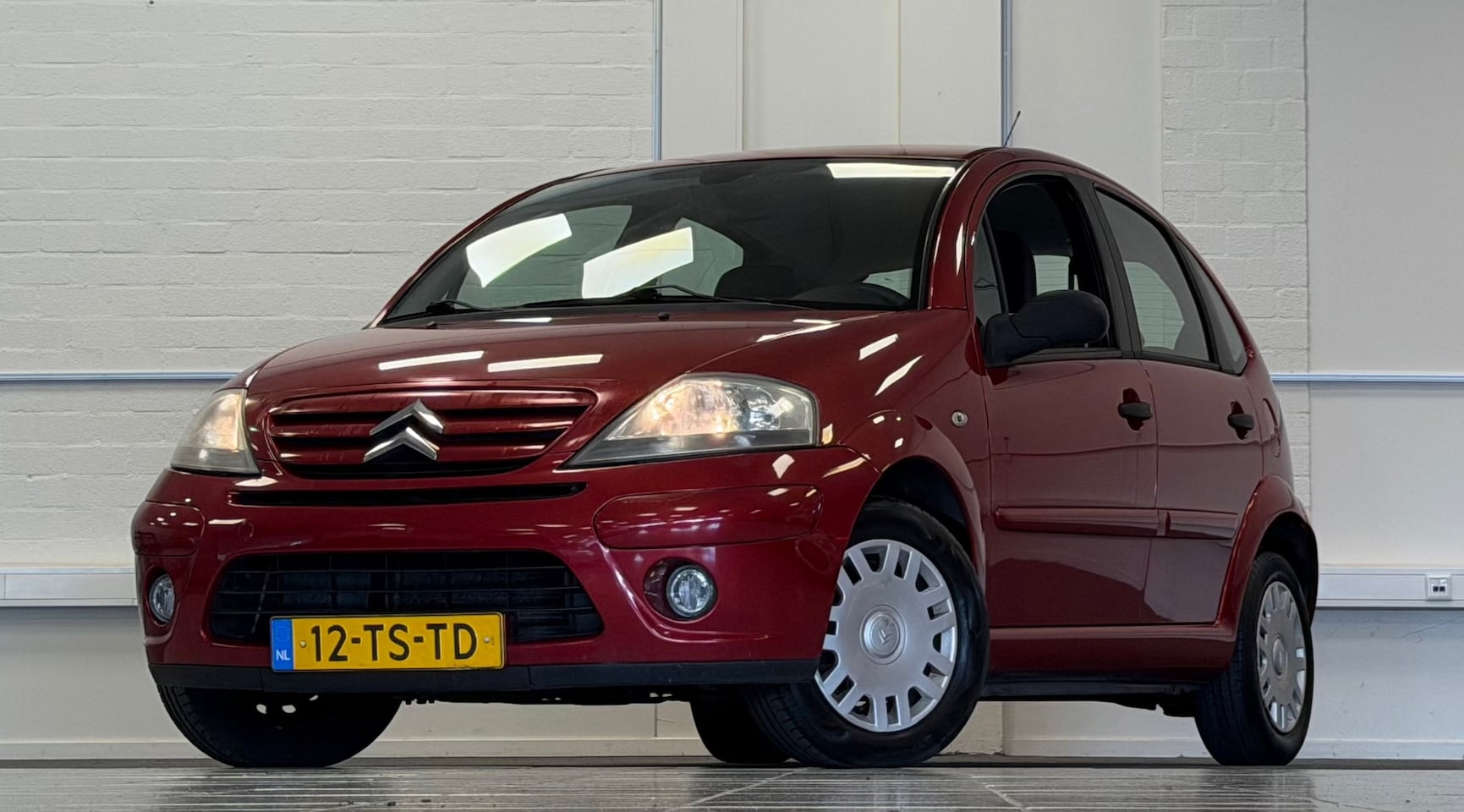 Citroën C3 - 1.4i Ambiance 2e Eigenaar 100% Onderhouden Mooi Garantie - AutoWereld.nl