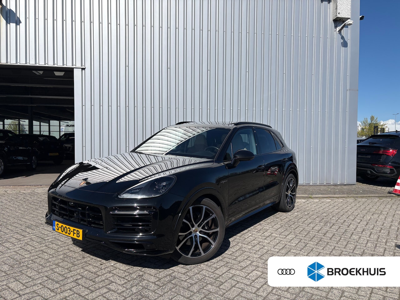 Porsche Cayenne - 3.0 E-Hybrid Platinum Edition 464PK | Sport Chrono | Sport Uitlaat | Panorma dak | Vierwie - AutoWereld.nl