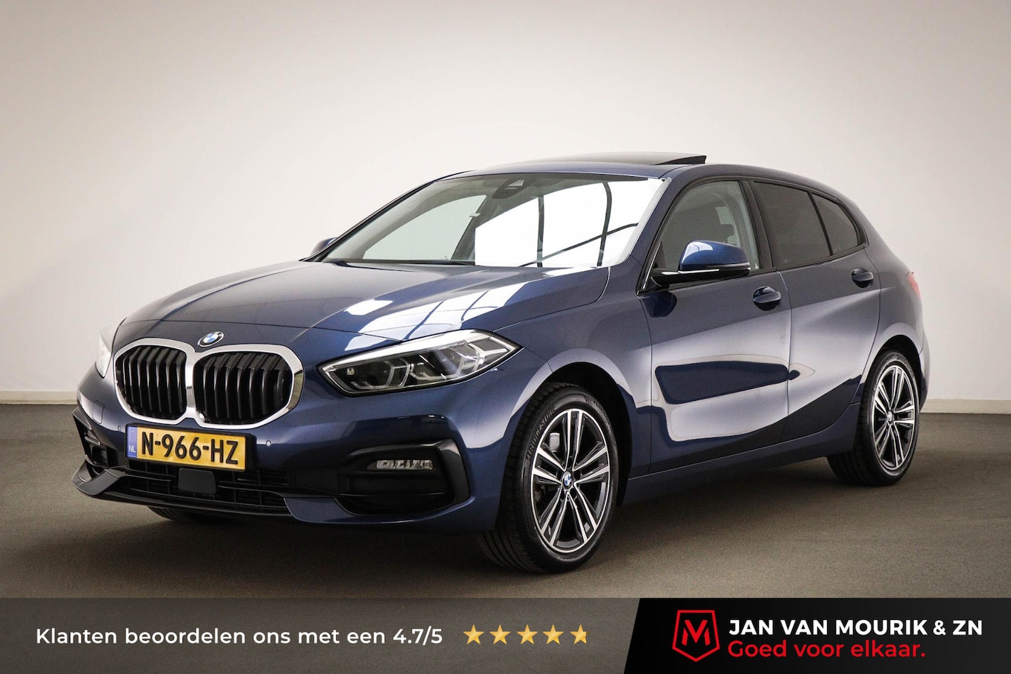 BMW 1-serie - 118i Business Edition | SPORT LINE | PANORAMADAK | SPORTSTOELEN | DAB | APPLE - AutoWereld.nl