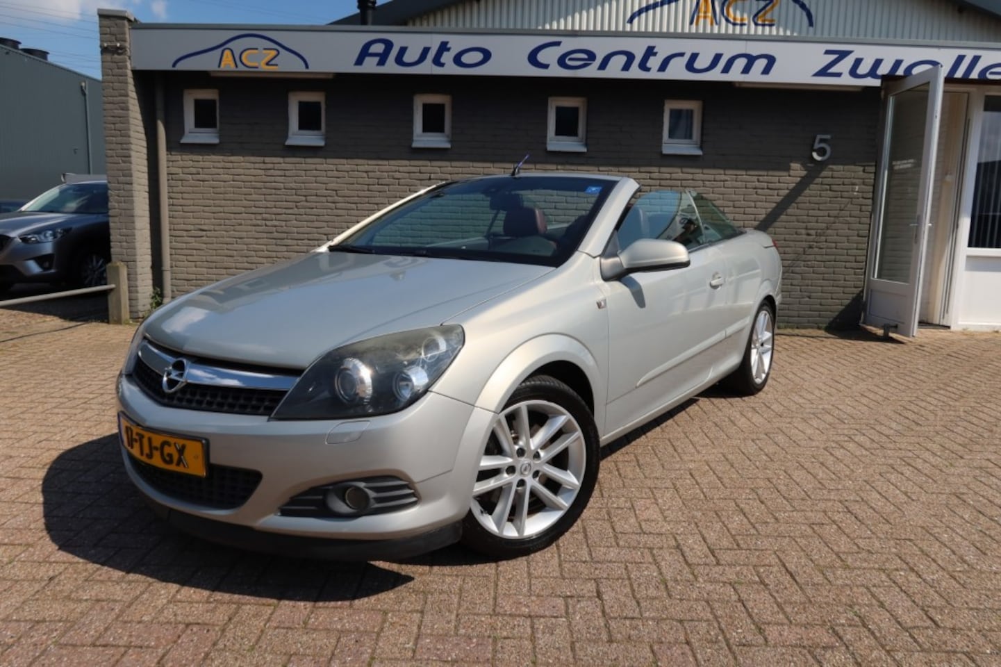 Opel Astra - 2.0 T Cosmo 2.0 T COSMO, LEDER, NAVI, ENZ ... - AutoWereld.nl