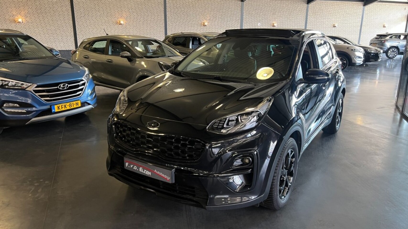 Kia Sportage - 1.6 T-GDI BLACK EDITION-SCHUIFDAK-1E EIGENAAR - AutoWereld.nl