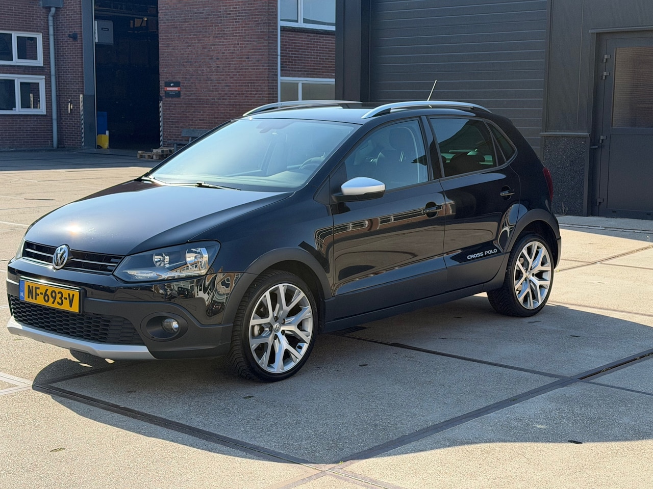 Volkswagen Polo - Cross 1.2 TSI Highline DSG Clima Cruise Trekhaak - AutoWereld.nl