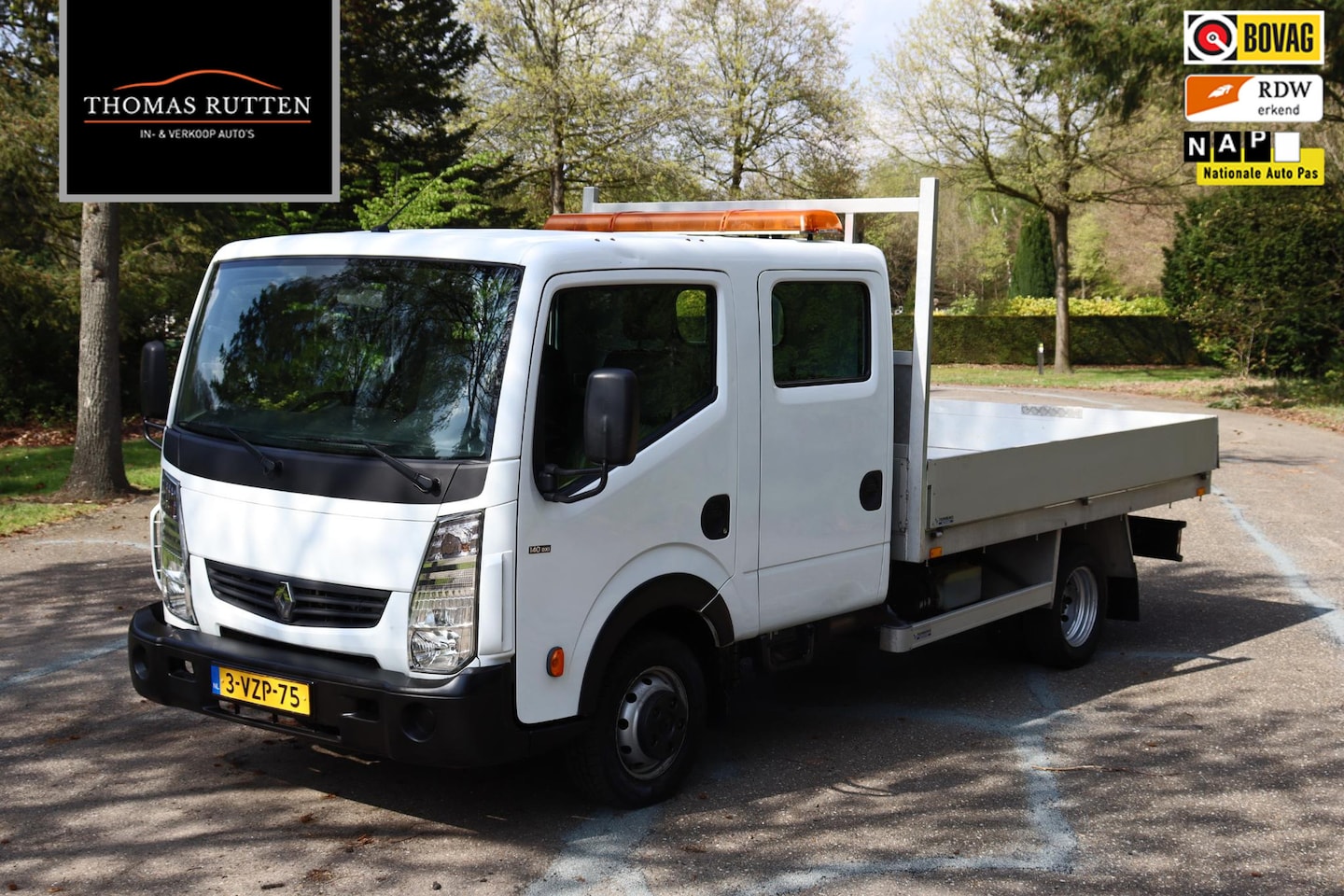 Renault Maxity - Kipper 130.35/6 2.5 L2 DC 2012 | Nationale Autopas | 2 Sleutels | Airco | Centrale Vergren - AutoWereld.nl