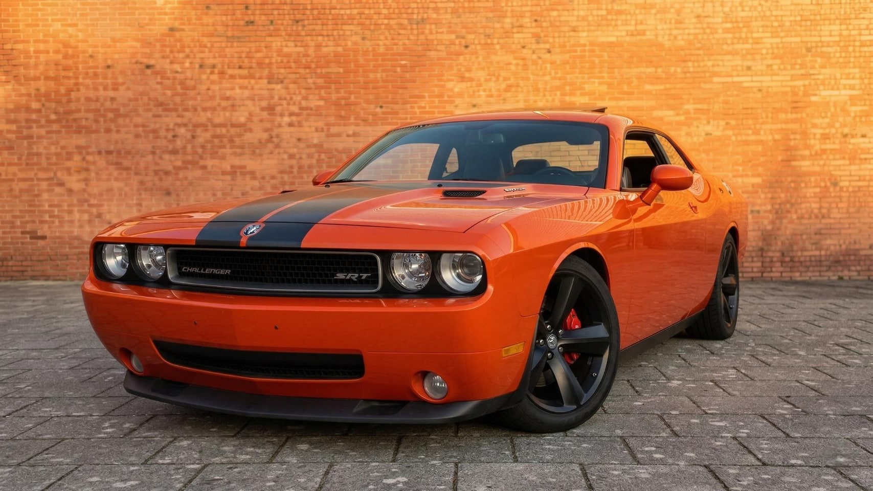 Dodge Challenger - SRT 6.1L V8 432PK 2010 - AutoWereld.nl