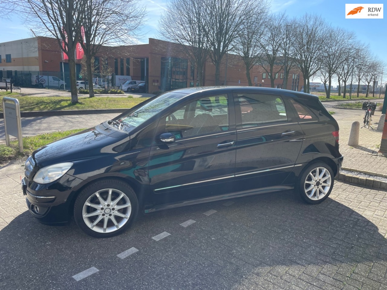 Mercedes-Benz B-klasse - 200 | Sport Tourer APK TM 11/05/2027 BJ 2007 - AutoWereld.nl