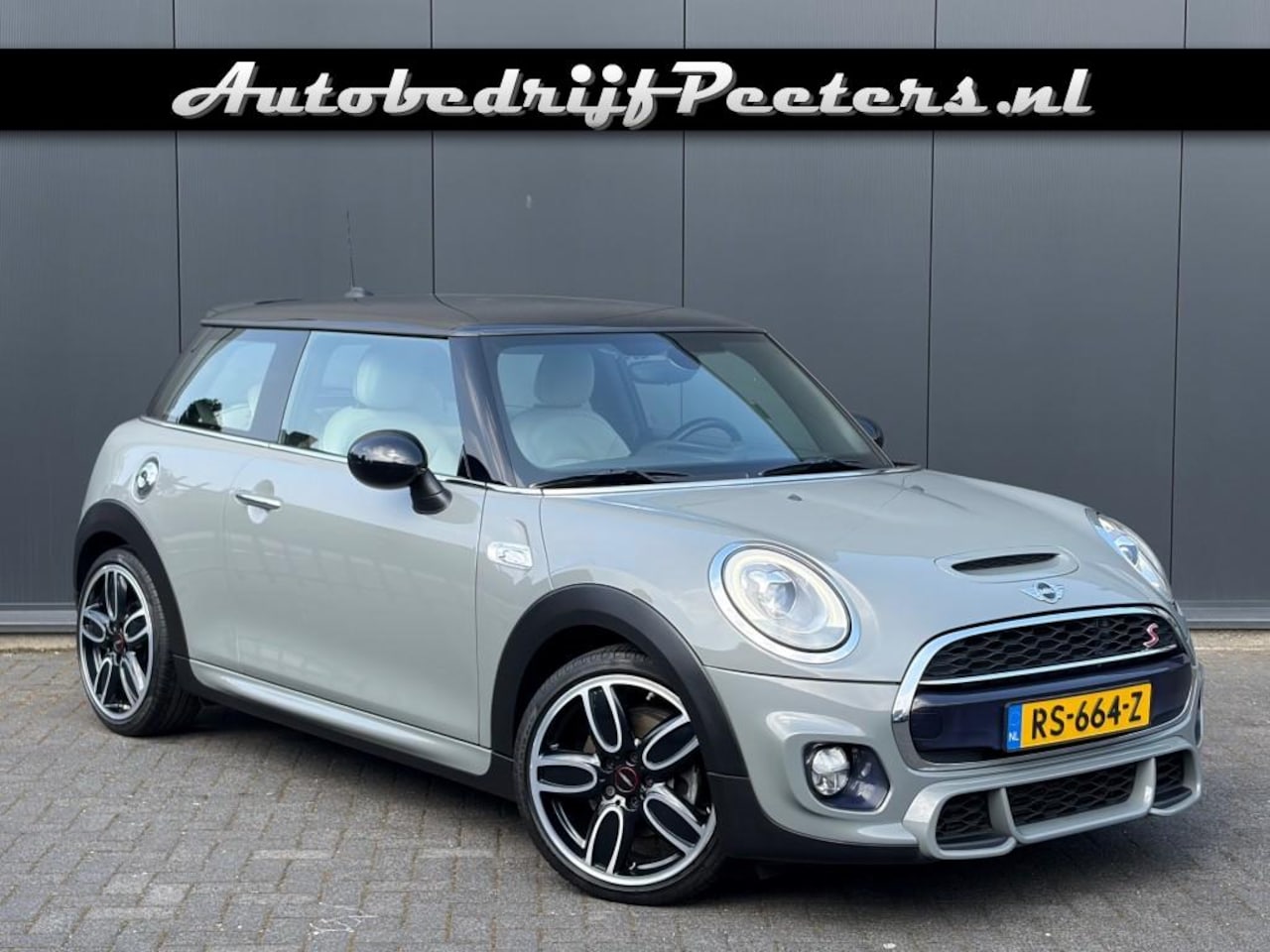 MINI Cooper S - 2.0 192pk JCW Pakket LED Leder Carplay Navi prof. Cruise NL-auto - AutoWereld.nl