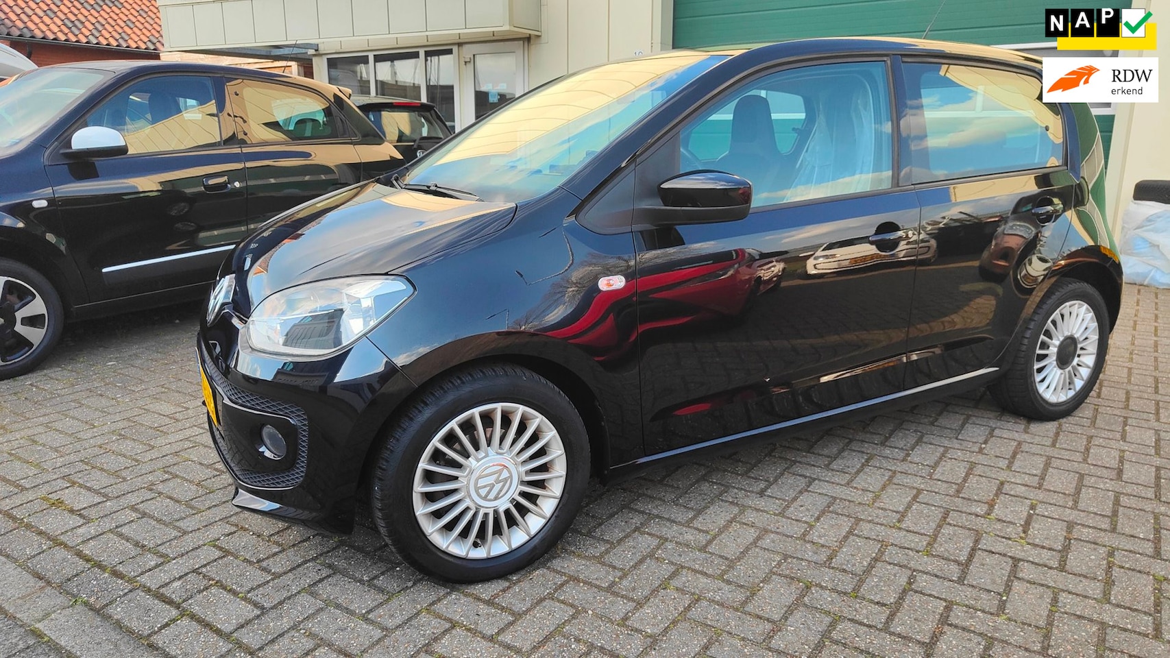 Volkswagen Up! - 1.0 high up! BlueMotion 1e eigenaar cruise controll - AutoWereld.nl