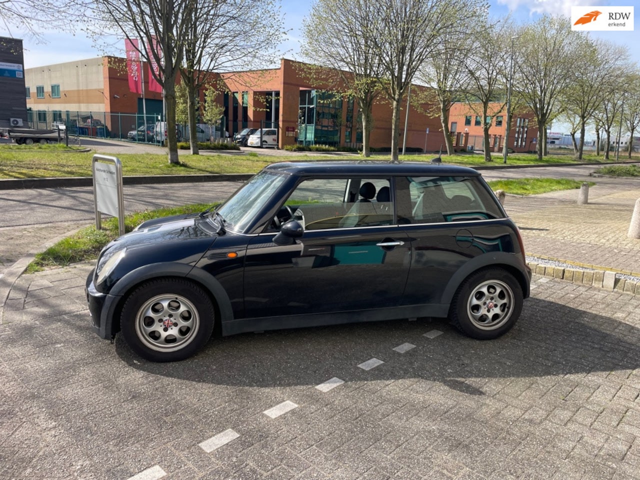 MINI Cooper - Mini 1.6 Pepper | APK T/M 01/2027 AIRCO (KOUD) - AutoWereld.nl