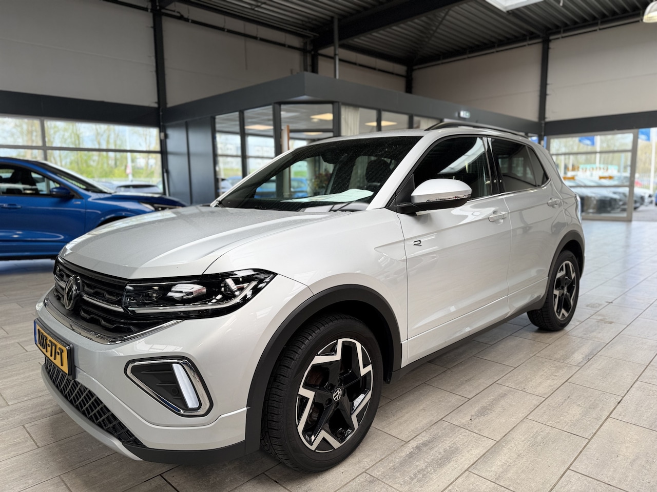 Volkswagen T-Cross - 1.5 TSI 150 pk R-Line Edition | Trekhaak | Camera | IQ-LED | Adapt. cruise | Stoelverw. | - AutoWereld.nl
