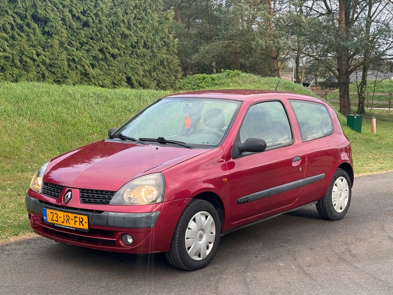 Renault Clio - 1.4-16V Expression 1.4-16V Expression - AutoWereld.nl