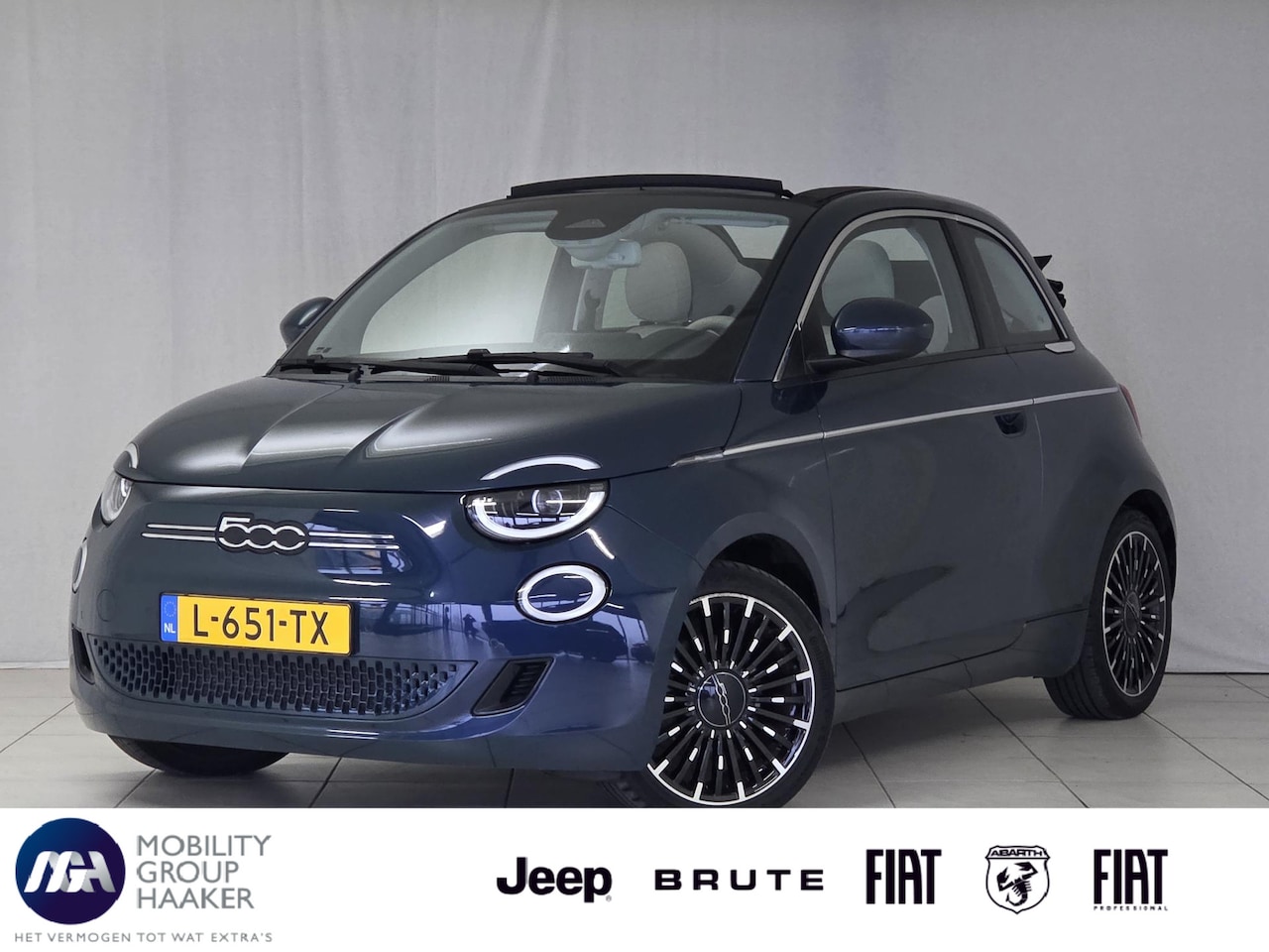 Fiat 500 C - La Prima 42 kWh | Cabriolet | Apple-Android | Climate Control | Cruise Control - AutoWereld.nl
