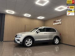 Volkswagen Tiguan - 1.4 TSI ACT Highline * Automaat / Panoramadak / Virtual cockpit / NL Auto
