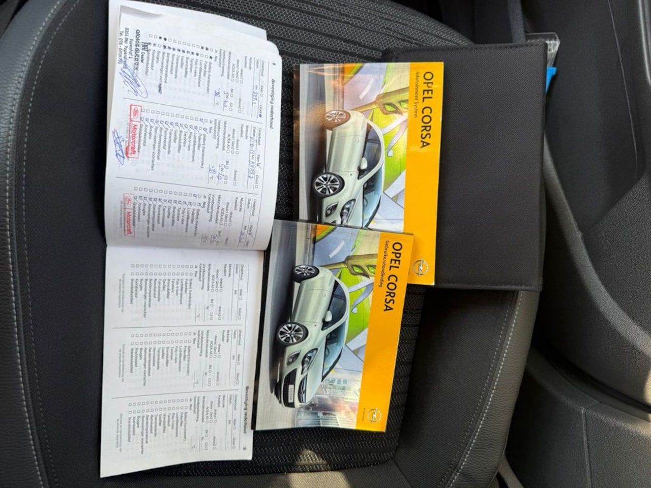 Opel Corsa - 1.4-16V BlitZ 1.4-16V BlitZ - AutoWereld.nl