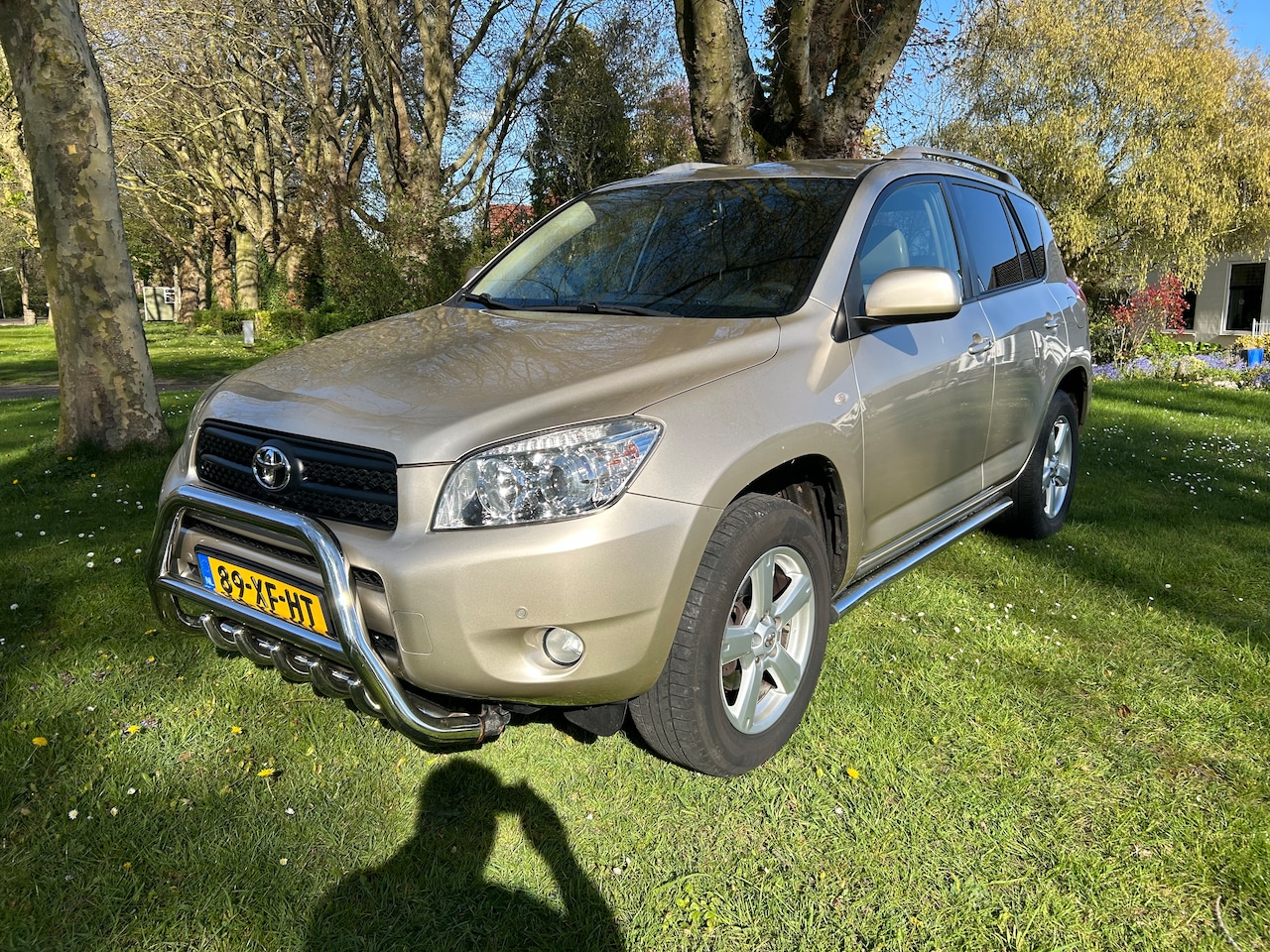 Toyota RAV4 - 2.0 VVTi Executive Lederen bekleding, afneembare trekhaak, stoel verwarming, cruise controll - AutoWereld.nl