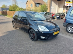 Ford Fiesta - 1.6-16V First Edition
