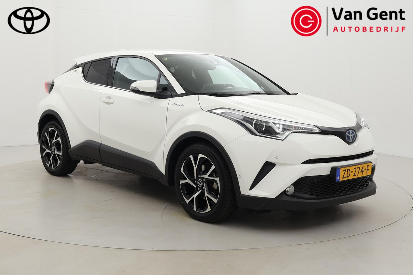 Toyota C-HR - 1.8 Hybrid Style | Dodehoek detectie | JBL | Navigatie | Stoelverwarming | Parkeersensoren - AutoWereld.nl