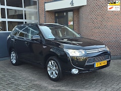 Mitsubishi Outlander - 2.0 PHEV Instyle Nap |Dakraam |Camera