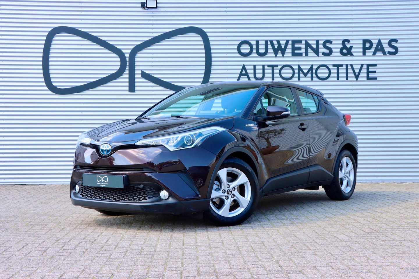 Toyota C-HR - 1.8 Hybrid Dynamic | NAVIGATIE | CRUISE | STOELVERW. | BRUIN METALLIC - AutoWereld.nl