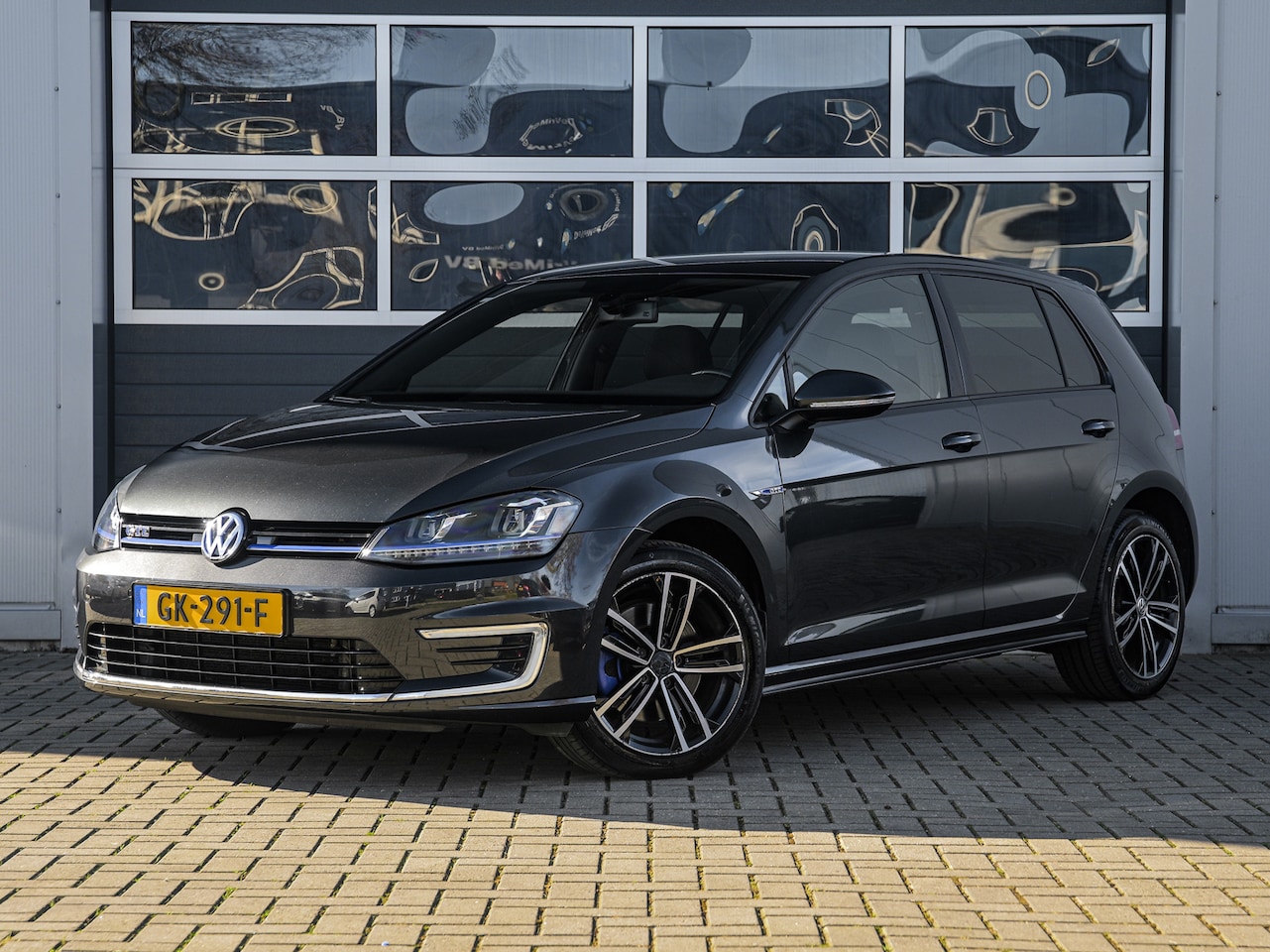 Volkswagen Golf - 1.4 TSI GTE | Navi | Full LED | PDC v+a | Sportstoelen | Climate control - AutoWereld.nl