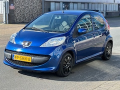 Peugeot 107 - 1.0-12V XS