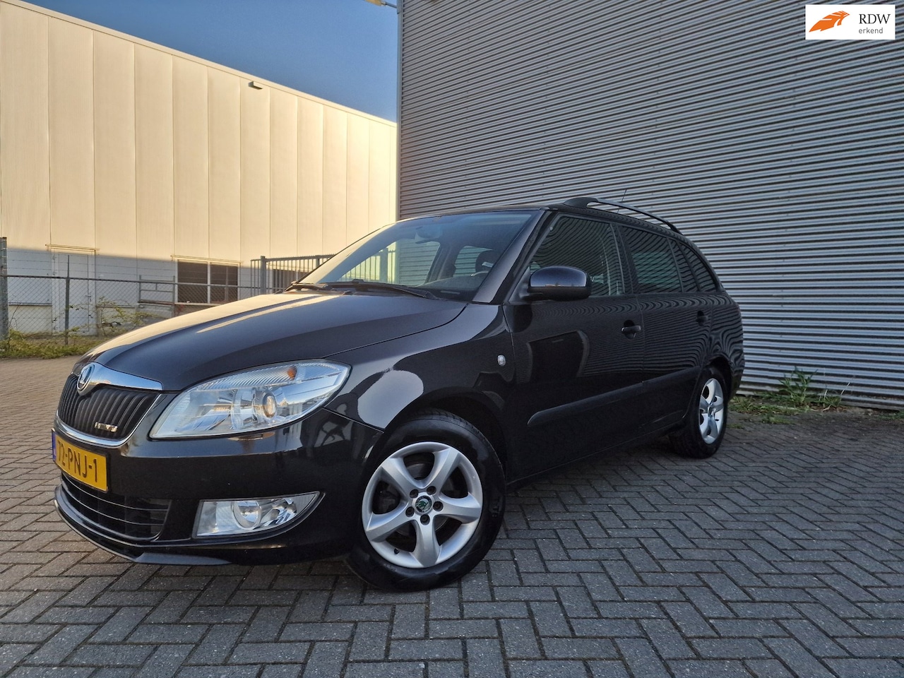 Skoda Fabia Combi - 1.2 TDI Greenline AIRCO CRUISE TREKHAAK 2 X SLEUTELS - AutoWereld.nl
