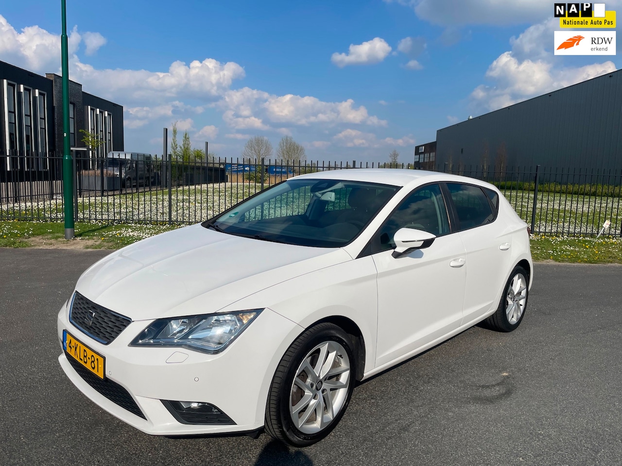 SEAT Leon - 1.2 TSI Style|Automaat|Clima|Cruise|Leer|Privacy|Stoelverw|Trekhaak - AutoWereld.nl
