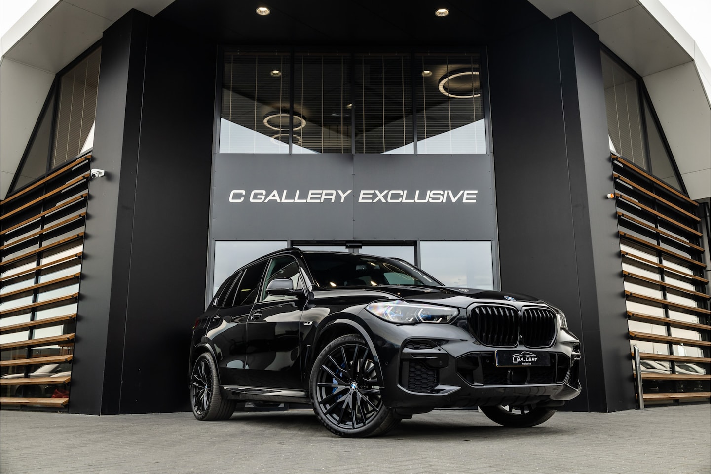 BMW X5 - xDrive45e High Executive - Skylounge | Laser | Origineel NL | Dealeronderhouden | Eerste e - AutoWereld.nl