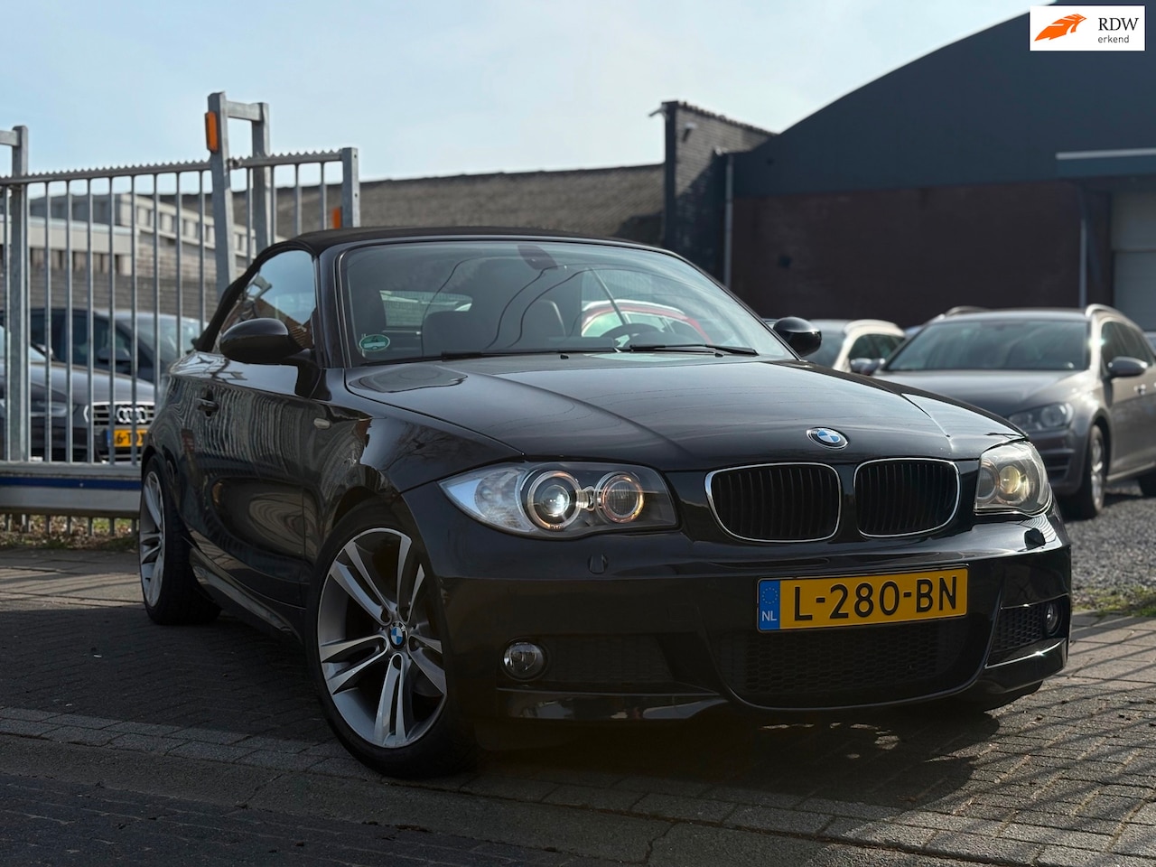 BMW 1-serie Cabrio - 120i | M-Sport uitgevoerd | Xenon | Leder | 18” LMV | - AutoWereld.nl