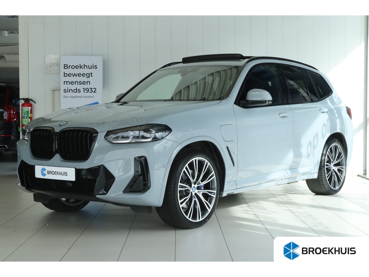 BMW X3 - xDrive 30e M Sport | Adapt. Cruise | Harman & Kardon | HUD | 360 Camera | Stoel+Stuurverwa - AutoWereld.nl
