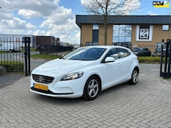 Volvo V40 - 1.6 D2 Momentum | Airco | Cruise | Navi