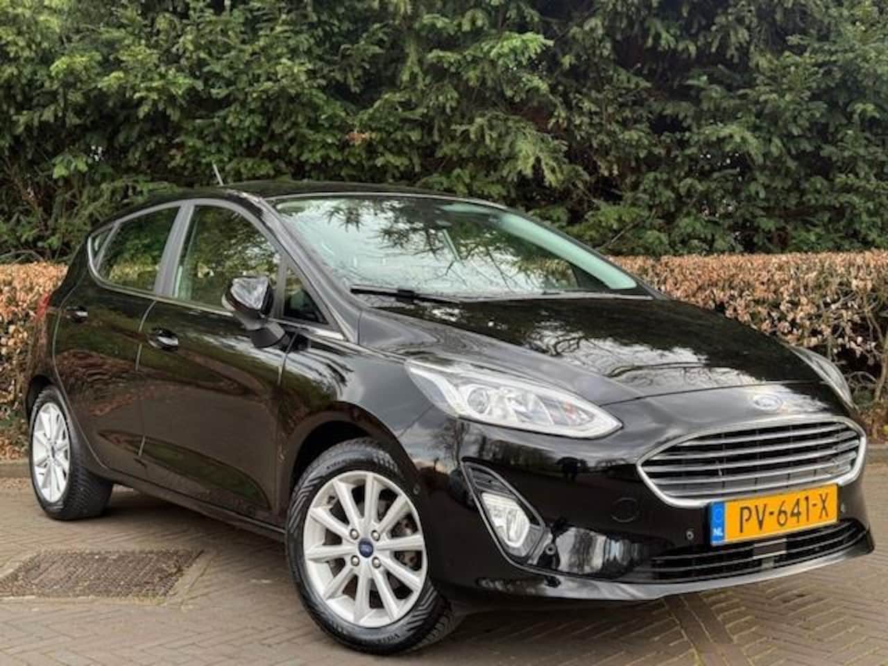 Ford Fiesta - 1.0 EcoB. Titanium/B&O AUDIO/NAVI/ACARPLAY/360PDC/CAMERA/AIRCO/TREKHAAK/PARKASSIST/KEYLESS - AutoWereld.nl