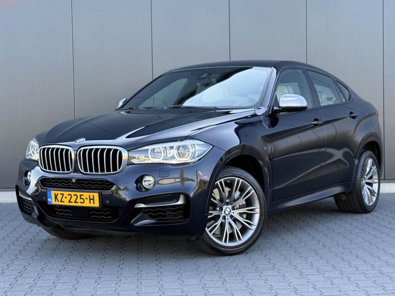 BMW X6 - M50D Individual B&O - HUD - Leder Dash - 360° - Facelift - Led - AutoWereld.nl