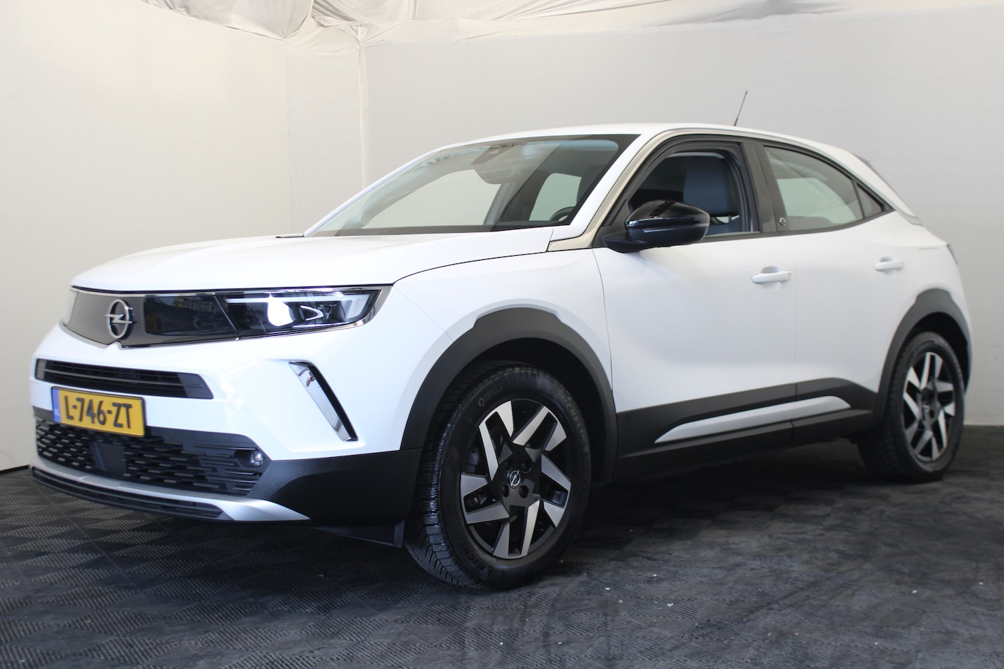 Opel Mokka-e - Elegance 50-kWh 11kw bl. |Stoel/stuur verw.|Camera|Navi| - AutoWereld.nl