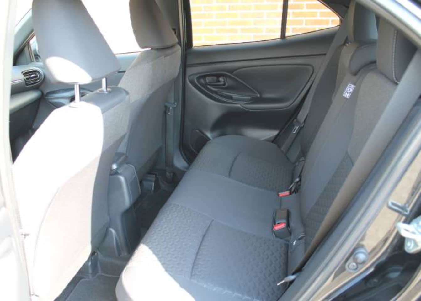 Toyota Yaris Cross - 1.5 VVT-I Hybrid 116pk CVT Team D
