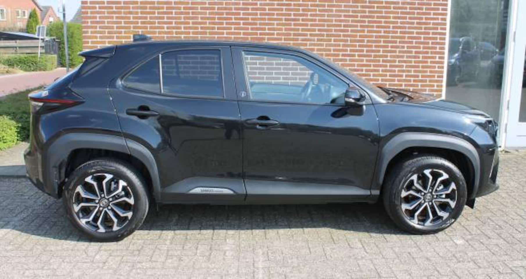 Toyota Yaris Cross - 1.5 VVT-I Hybrid 116pk CVT Team D