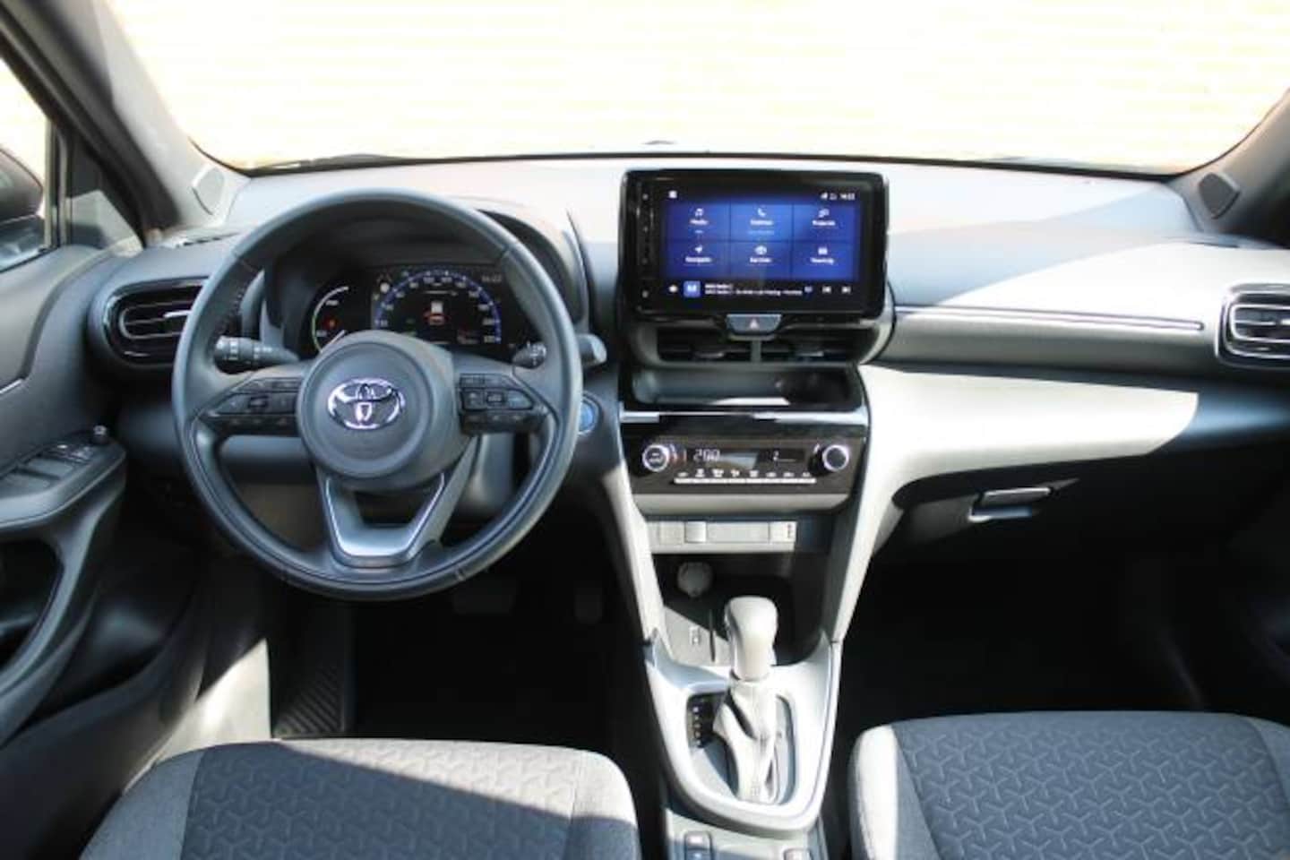 Toyota Yaris Cross - 1.5 VVT-I Hybrid 116pk CVT Team D