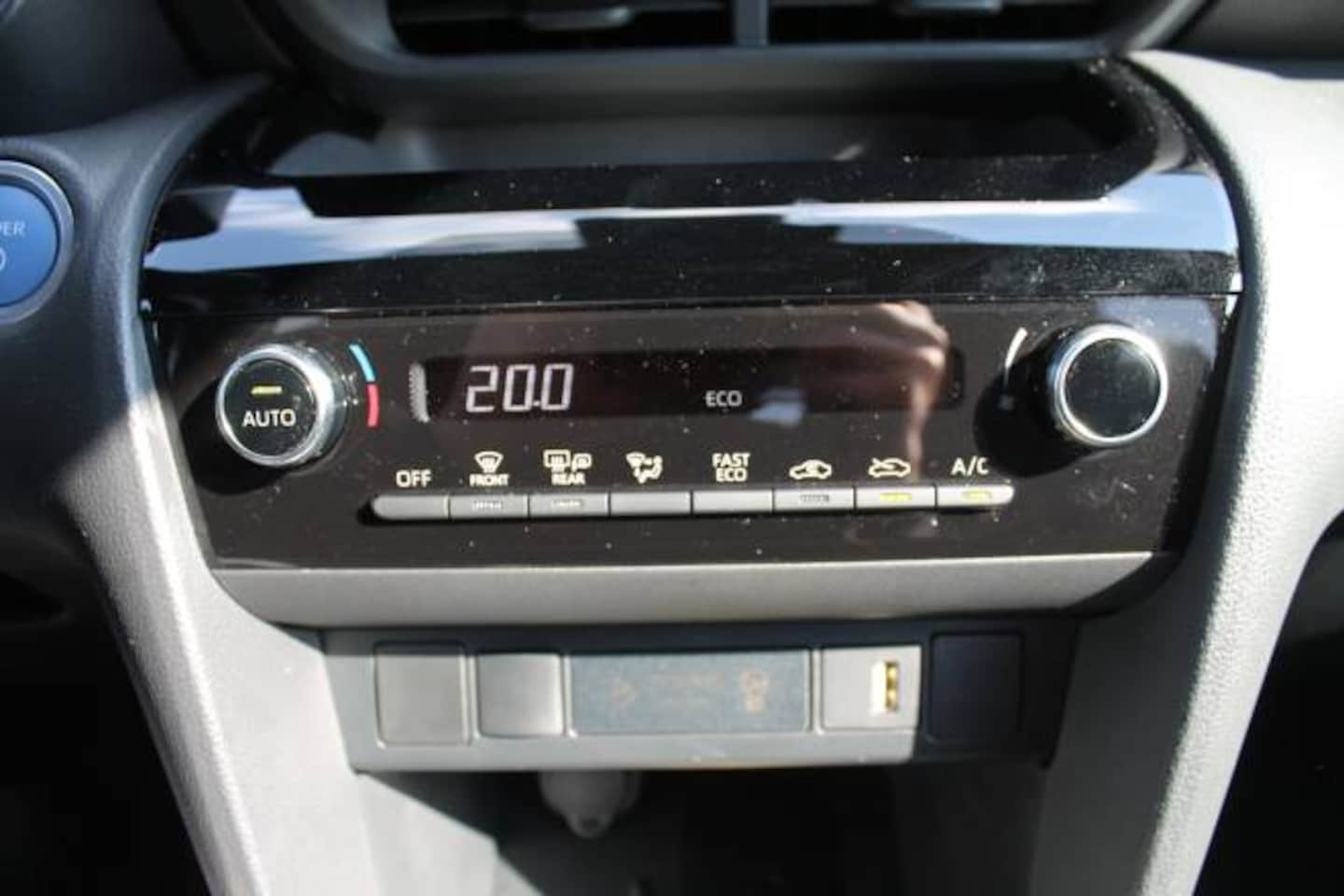 Toyota Yaris Cross - 1.5 VVT-I Hybrid 116pk CVT Team D