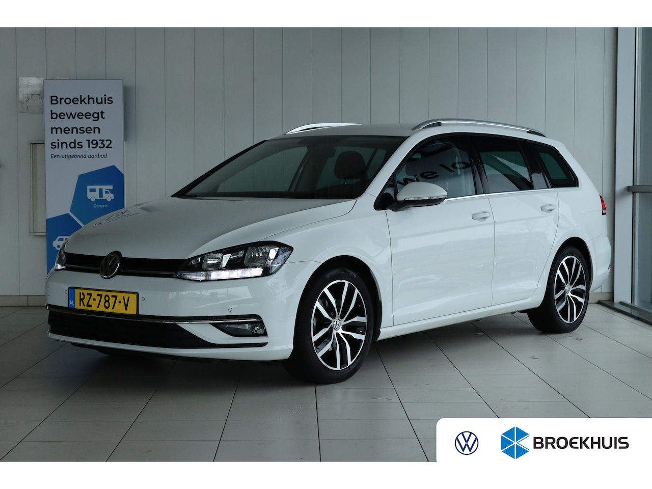 Volkswagen Golf Variant - 1.0 TSI Highline | Adapt. Cruise | Stoelverwarming | Navigatie | Carplay | Massage | Virtu - AutoWereld.nl