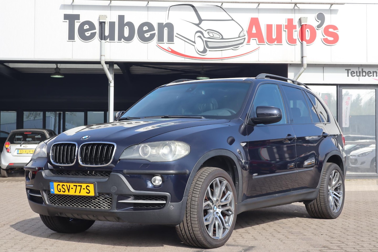 BMW X5 - xDrive48i | Comfortstoelen | Panoramdak | Camera | Onderhouden - AutoWereld.nl