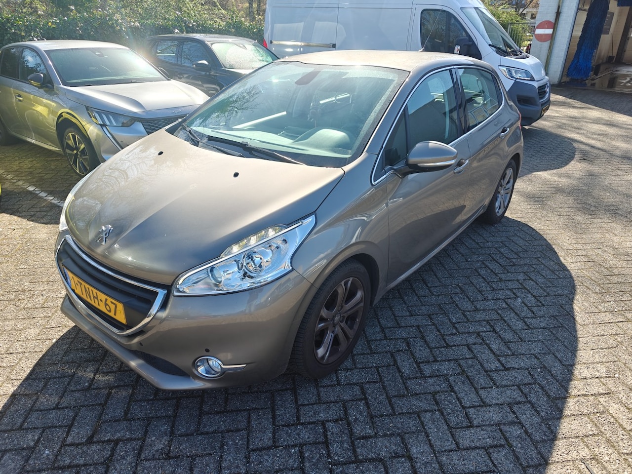 Peugeot 208 - 1.6 Vti Allure 1.6 VTi Allure - AutoWereld.nl