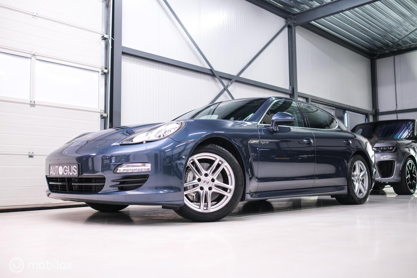 Porsche Panamera - 3.0 S Hybrid | Yachting Blue | Executive Rear Seat | youngtimer | winter + zomerset | unie - AutoWereld.nl