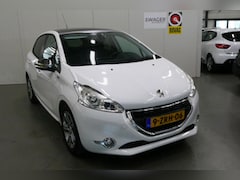 Peugeot 208 - 1.2 PureTech 82PK 5D Style Pack Plus (Dealeronderhouden)