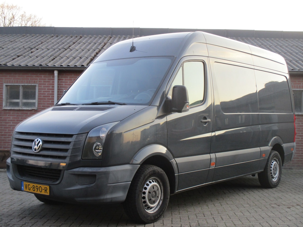 Volkswagen Crafter - 32 2.0 TDI L2H3 BM 32 2.0 TDI L2H3 BM - AutoWereld.nl