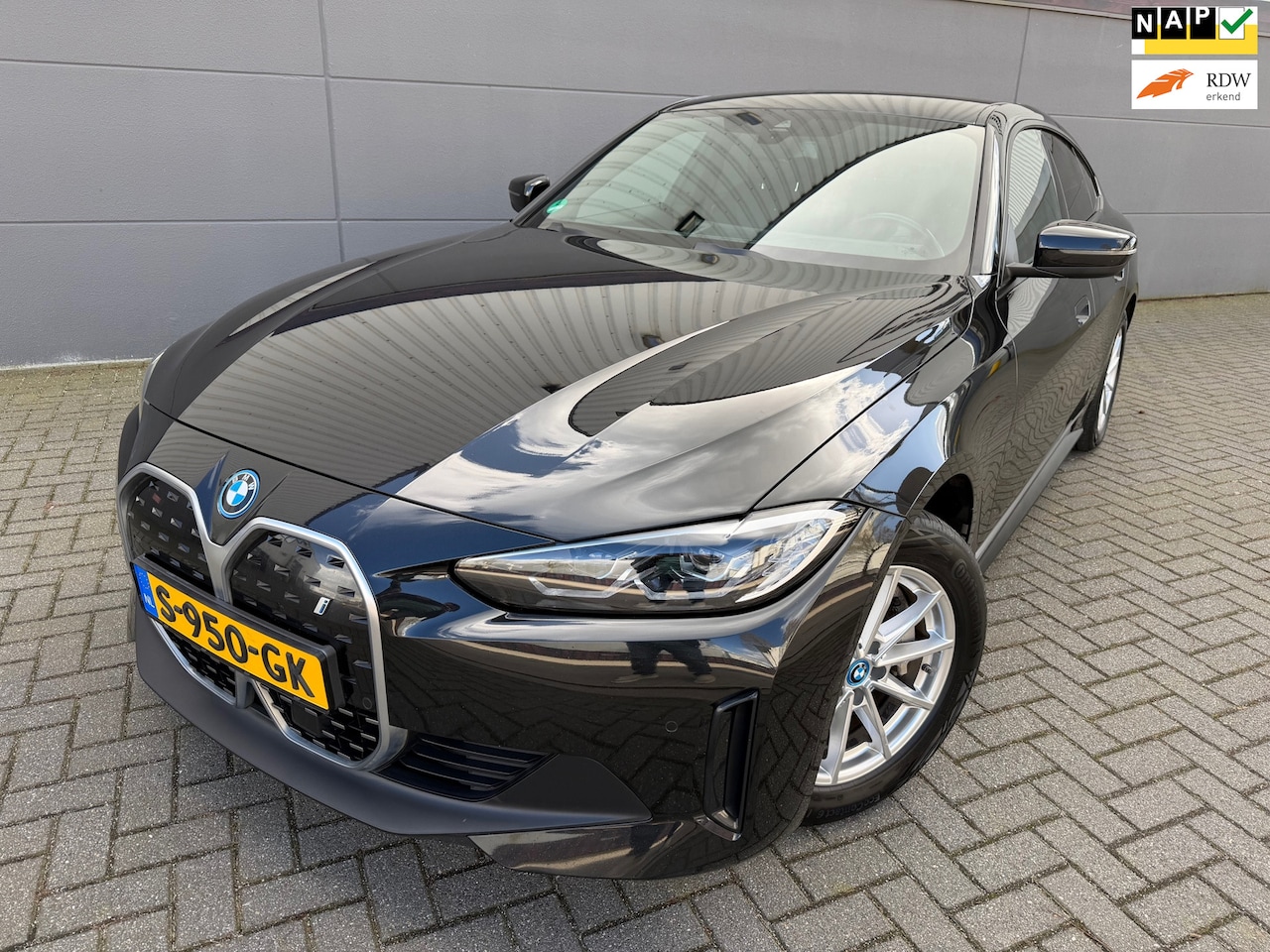 BMW i4 - EDrive40 84 kWh*1e Eigenaar*NAP*APK*Accu gezondheid 98 % *Top Optie - AutoWereld.nl