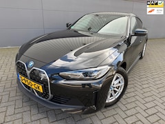 BMW i4 - EDrive40 84 kWh*1e Eigenaar*NAP*APK*Accu gezondheid 98 % *Top Optie