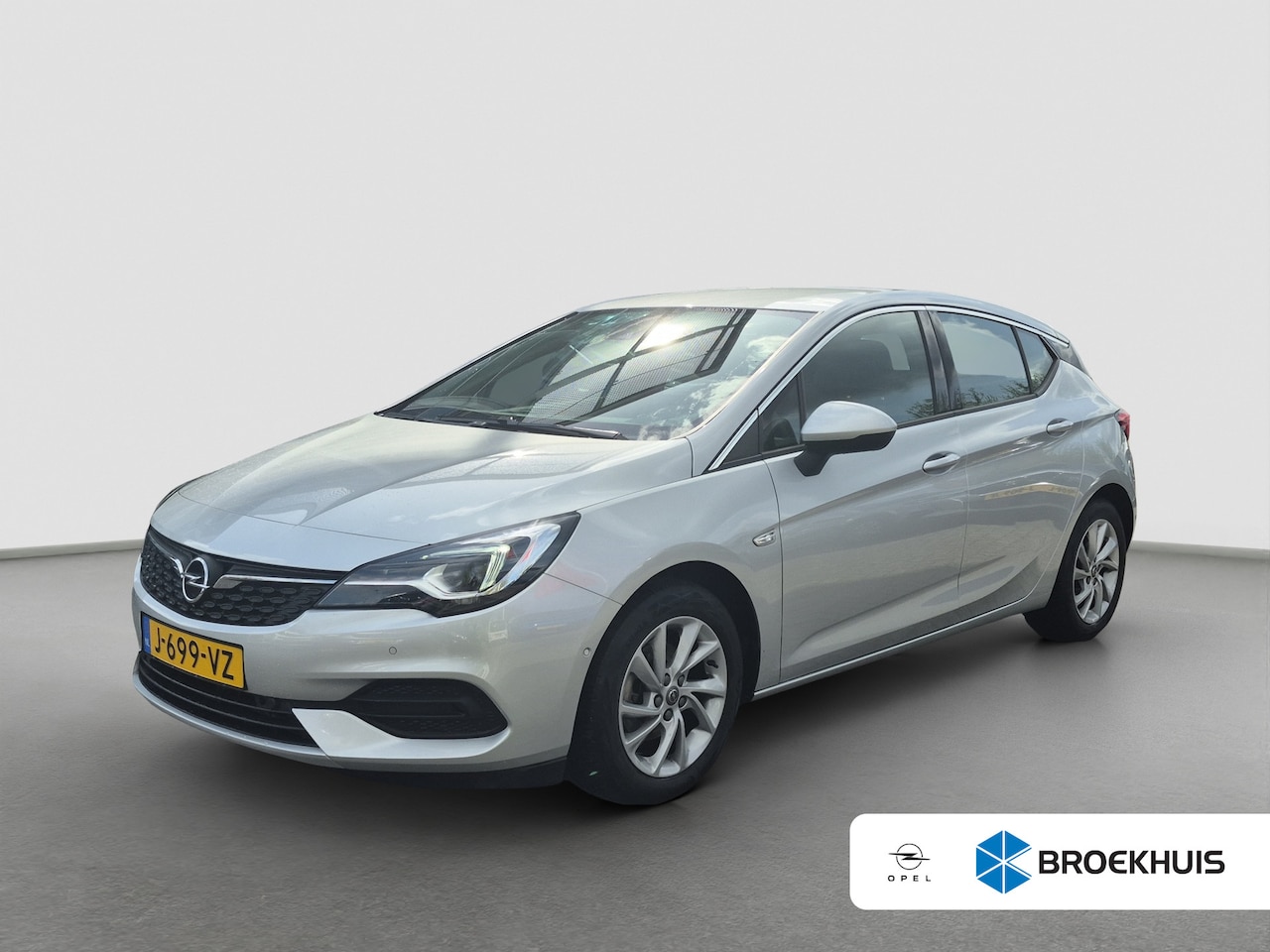 Opel Astra - 1.2 Elegance 130pk | Camera | Full LED | Parkeersensoren | Full map navigatie | Carplay/an - AutoWereld.nl