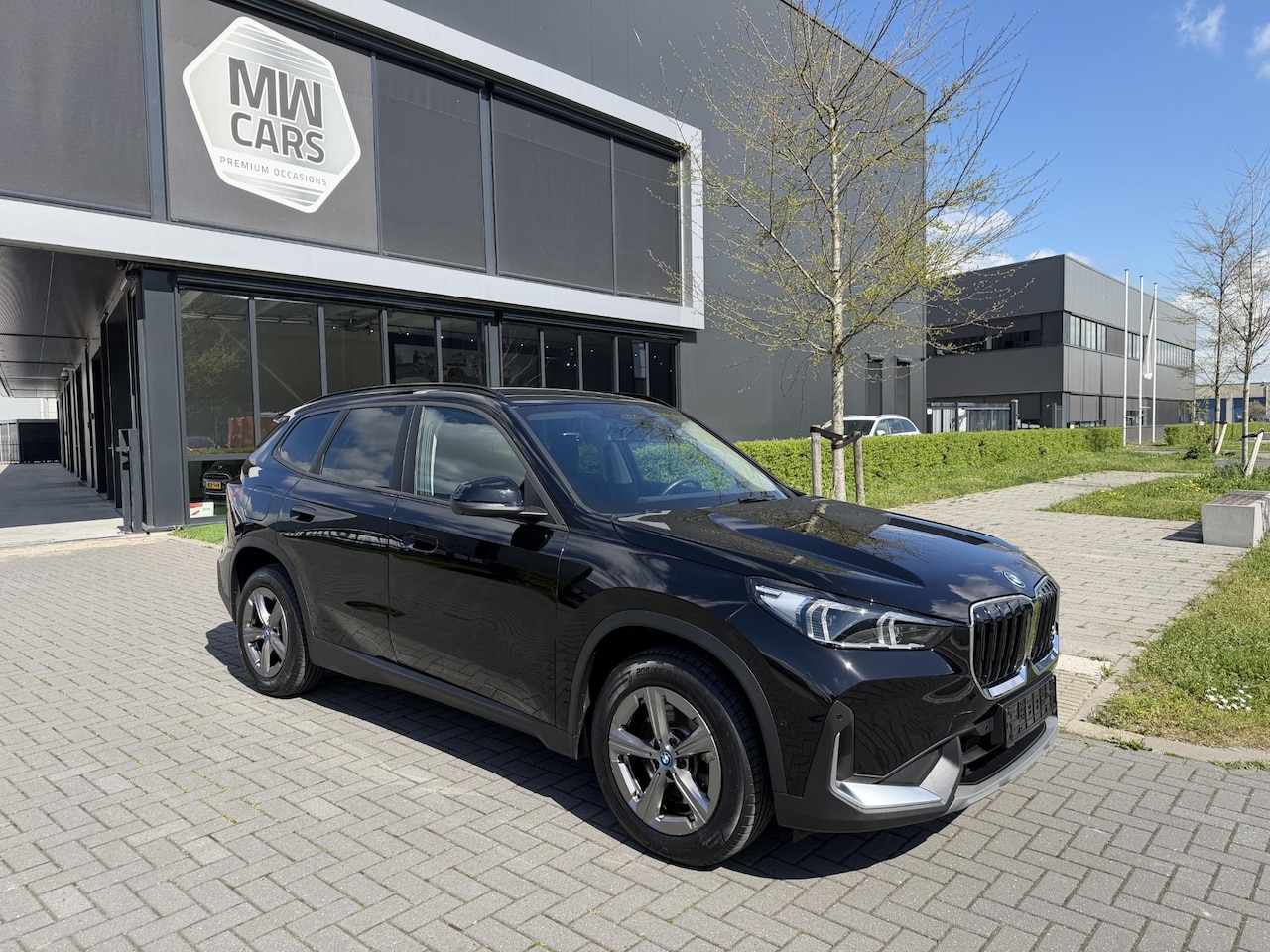 BMW X1 - xDrive25e 360 Camera, Keyless, Memory seat, Carplay - AutoWereld.nl
